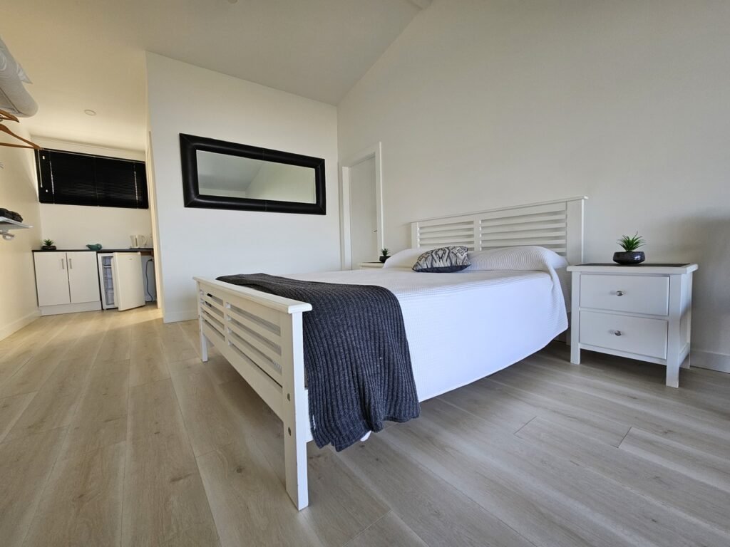 Bedroom setting